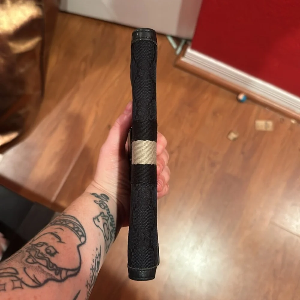 Authentic Gucci leather canvas long wallet with no brand gunmetal chain - Picture 10 of 11